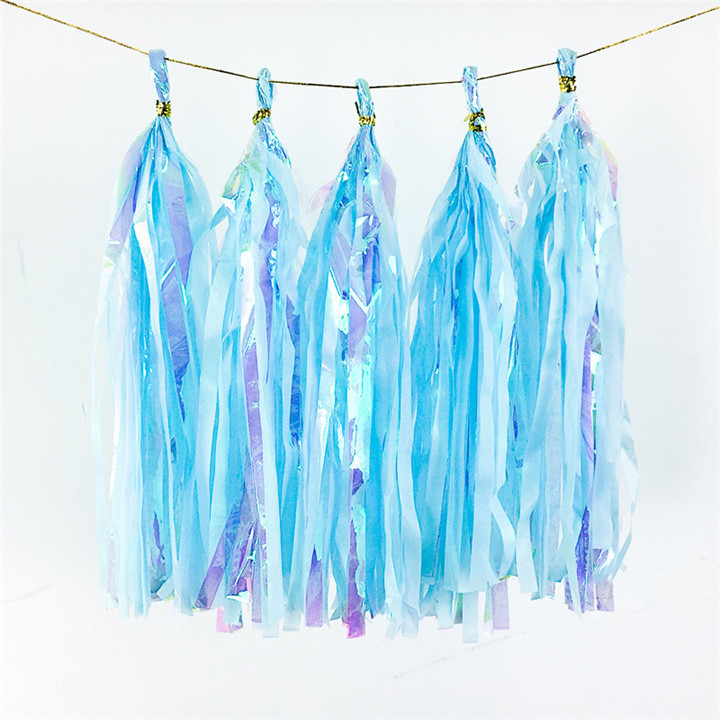 Tassel-Garland-light-blue