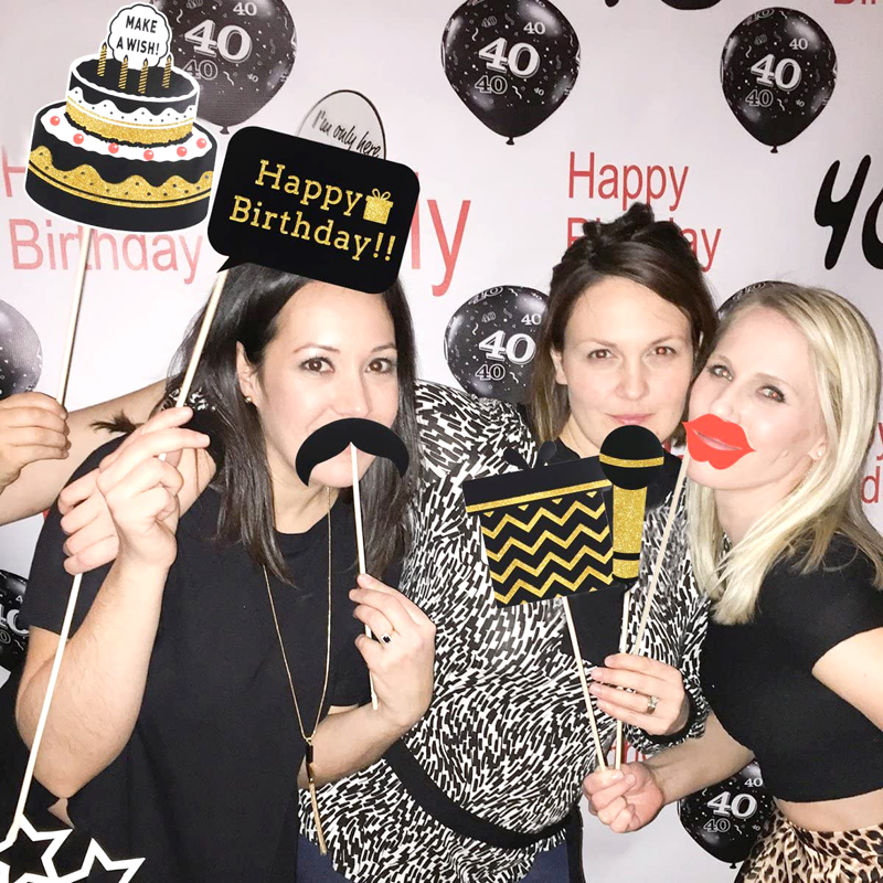 Funny-Black-and-Gold-Birthday-Party-Photo-Booth-Props-for-His-or-Her-2
